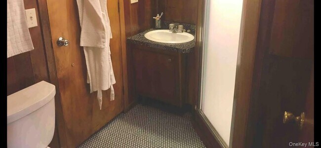 Building Photo - 9 Johnston Rd