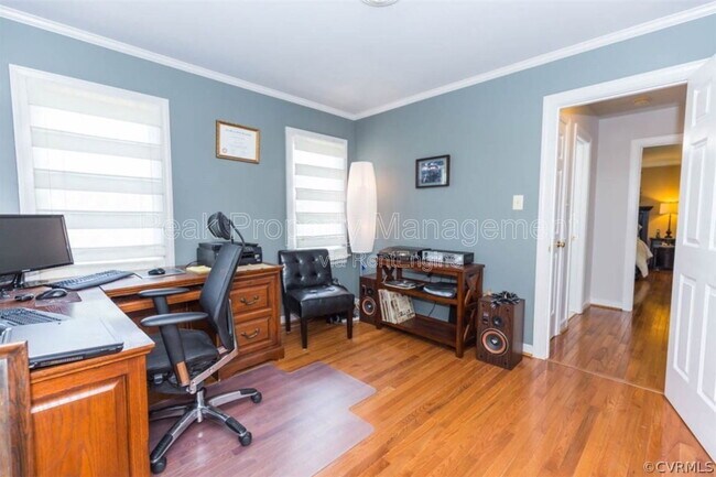 Building Photo - 12005 Sunrise Rd