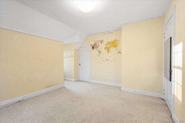 Building Photo - 8 Arlington Heights