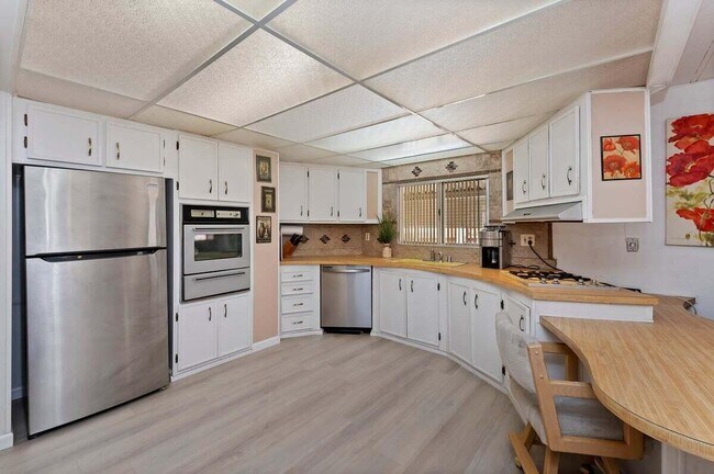 Building Photo - 73229 Adobe Springs Dr