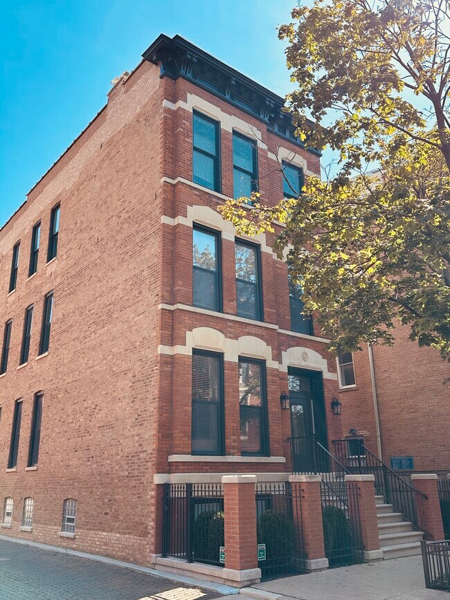 Building Photo - 2007 N Cleveland Ave