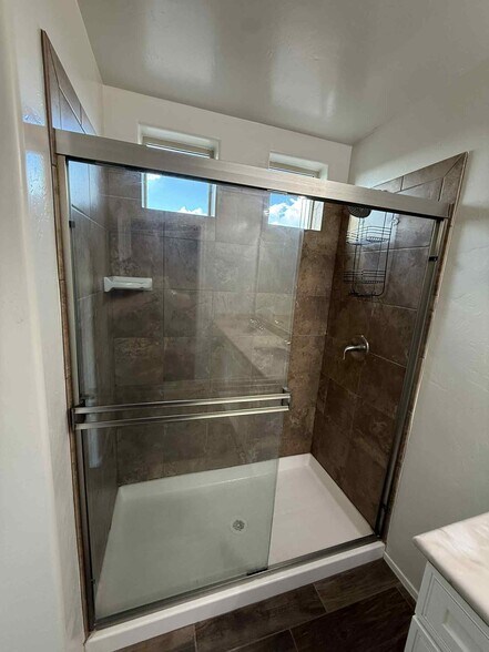 Building Photo - 109 S Crown Plaza