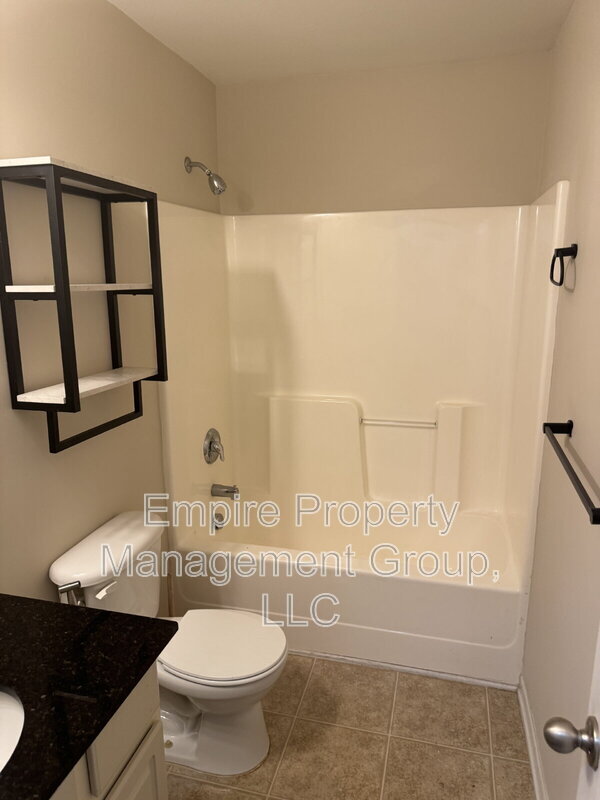 Building Photo - 209 Sunday Silence Ln