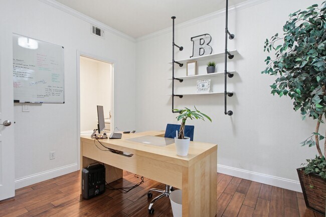 Building Photo - 1317 Gull Ct