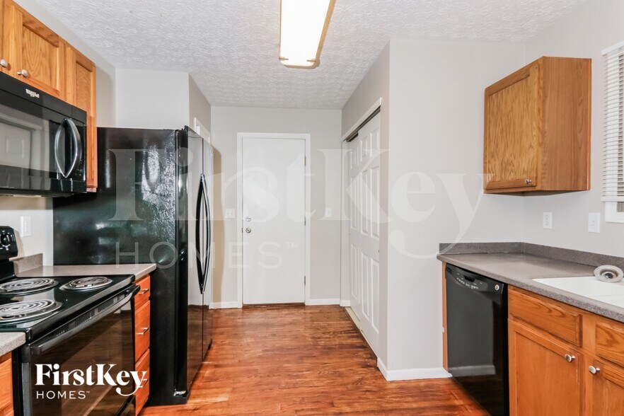 Building Photo - 3424 Brook Spring Dr