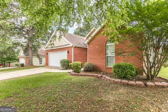Building Photo - 215 Wingfield Way