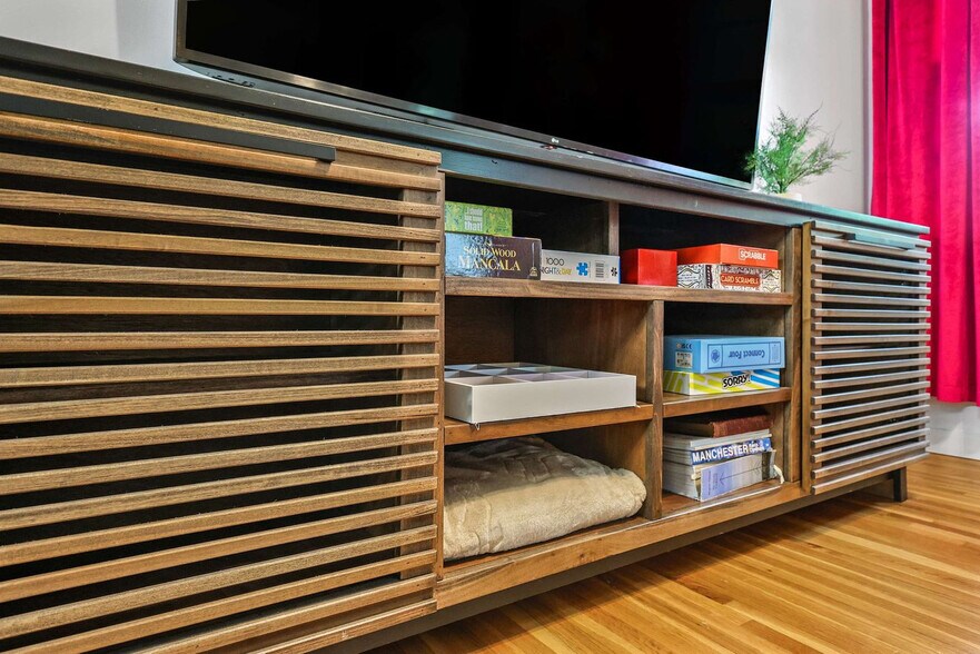 Building Photo - 4834 Hopedale Dr