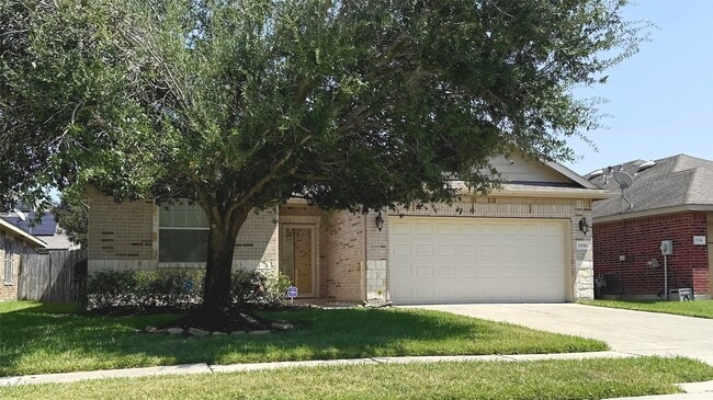 Building Photo - 15110 Sierra Ridge Dr