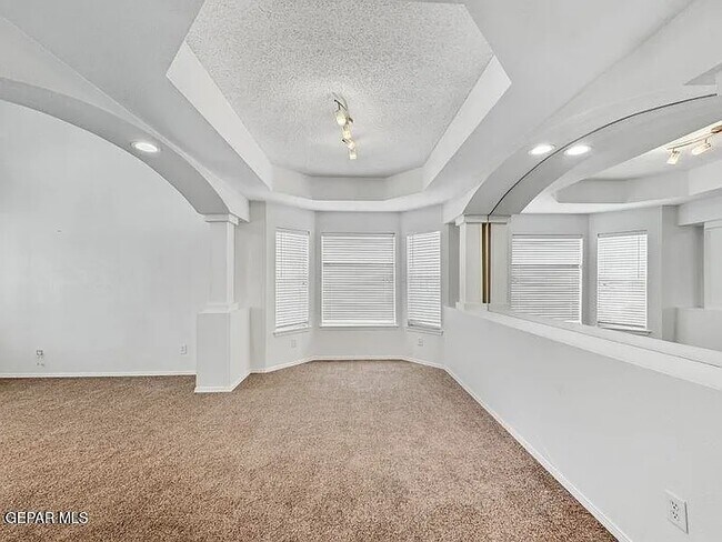 Building Photo - 659 Jeanny Marie Ct