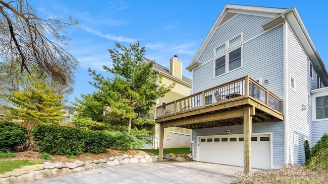 Building Photo - 203 W Summit St