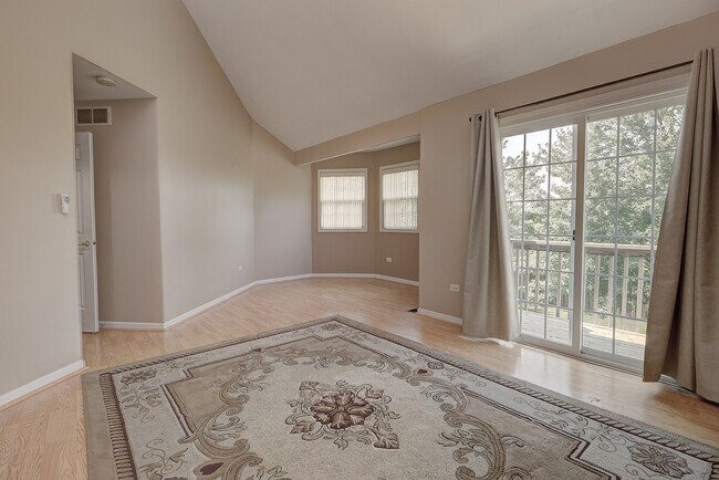 Building Photo - 16046 S Fairfield Dr