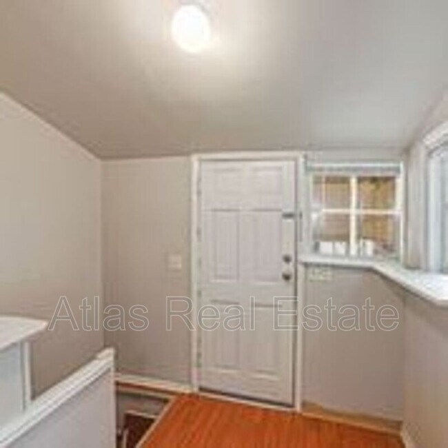 Building Photo - 3057 W 38th Ave