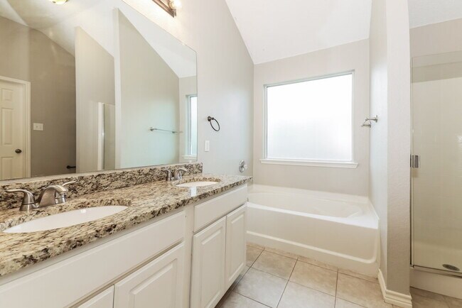 Building Photo - 1515 Warrington Way