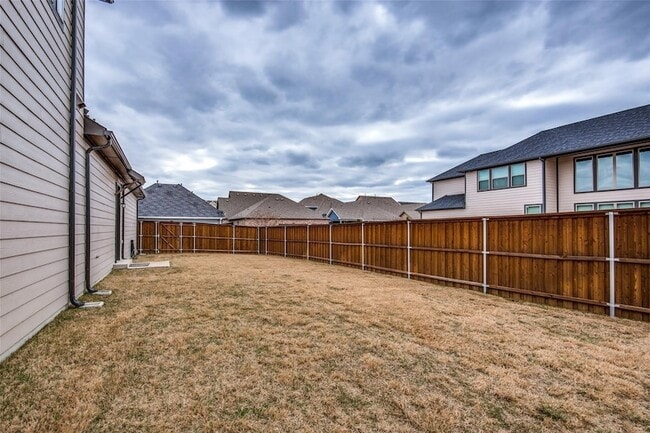 Building Photo - 4211 Curtiss Dr