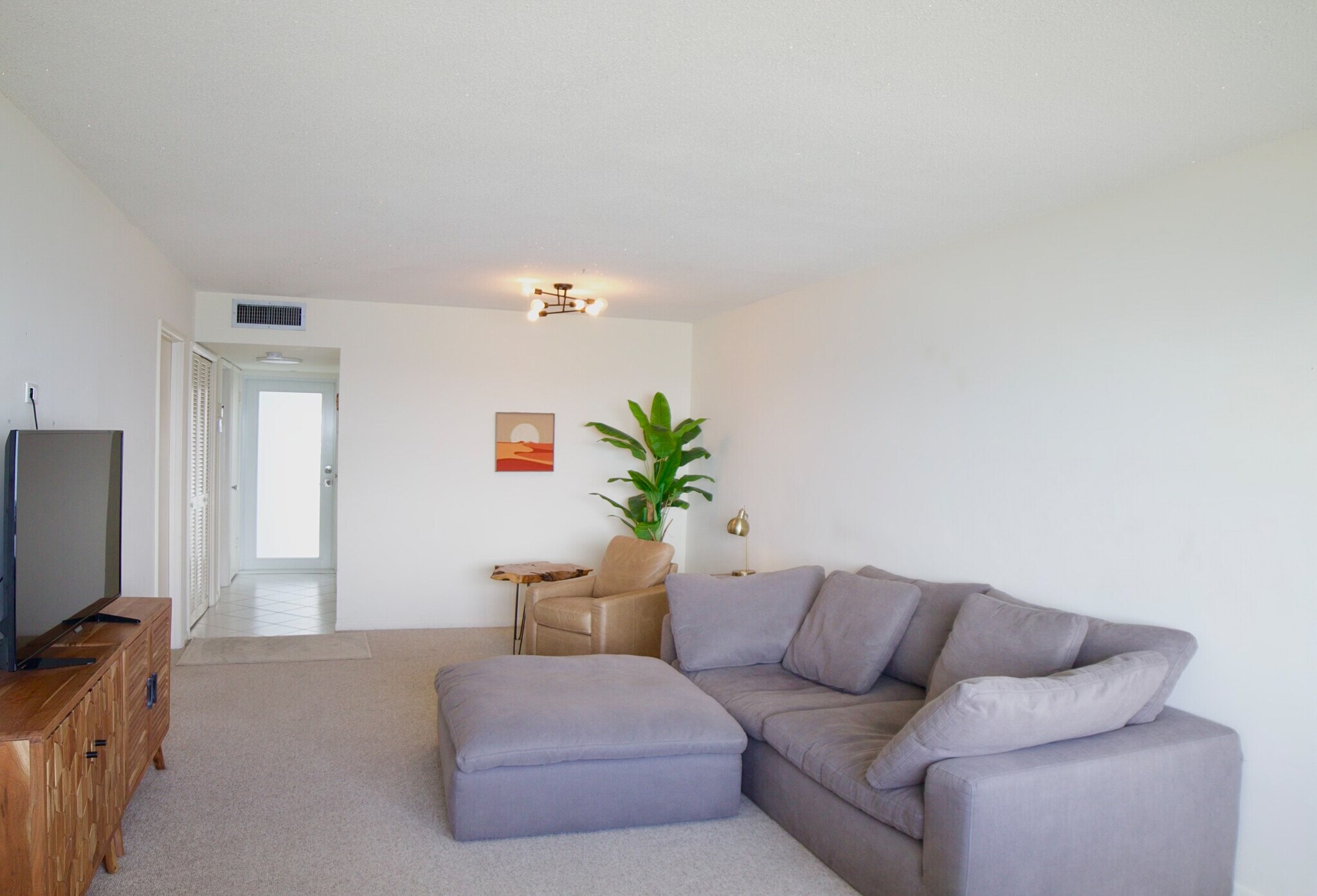 Building Photo - 1610 N Ocean Blvd