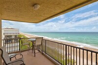 Building Photo - Hutchinson Island