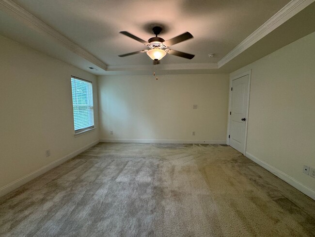 Building Photo - 5 Bedroom Home in Franklinton