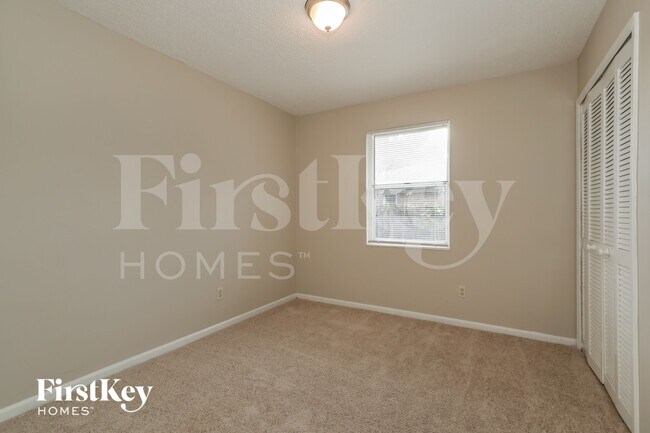 Building Photo - 1806 Alder Dr