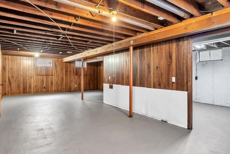 Building Photo - 1208 Congress Ave