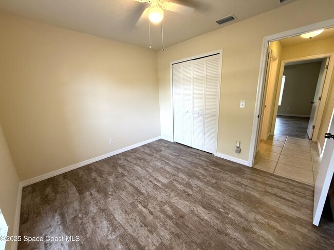Building Photo - 1116 Glancy Ave NW