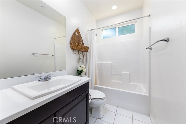 Building Photo - 5719 Skimmer Dr
