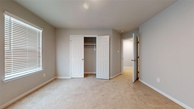 Building Photo - 519 Dr. Martin Luther King Jr. Dr.