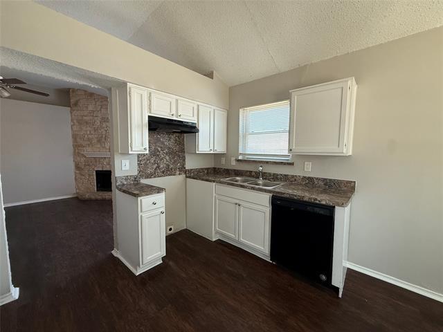 Building Photo - 10206 Shayna Dr