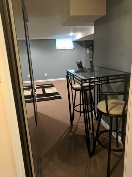 Building Photo - 1219 Brewster st.