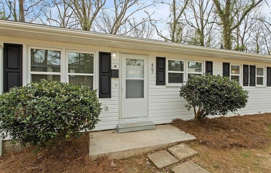Primary Photo - 407 Yardley Ct
