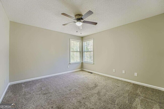 Building Photo - 1233 Waterton Trail