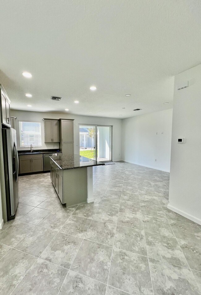 Building Photo - 16396 Bancroft Gdns Ln