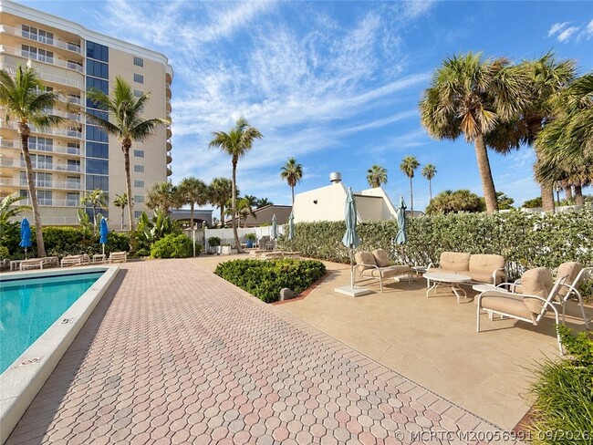 Building Photo - 3100 N Hwy A1A