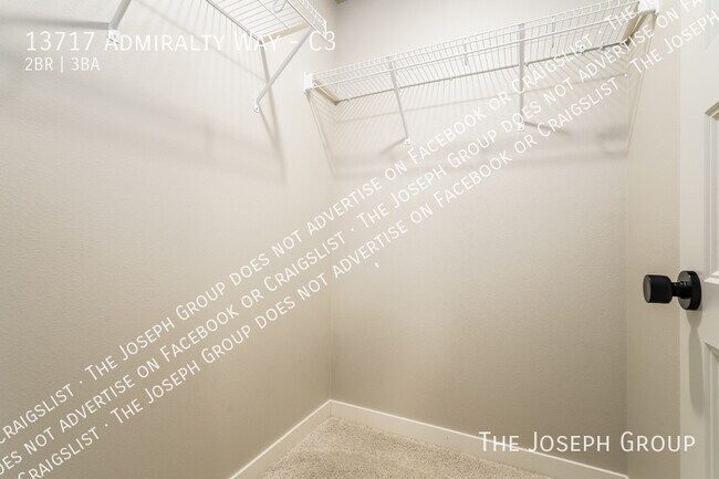 Building Photo - 13717 Admiralty Way