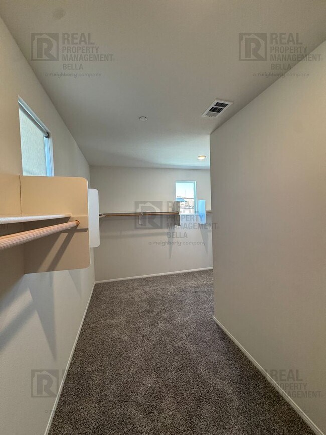 Building Photo - Gorgeous Menifee Pool Home with Downstairs...