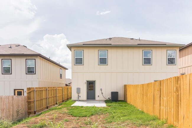Building Photo - 206 Peruna Dr