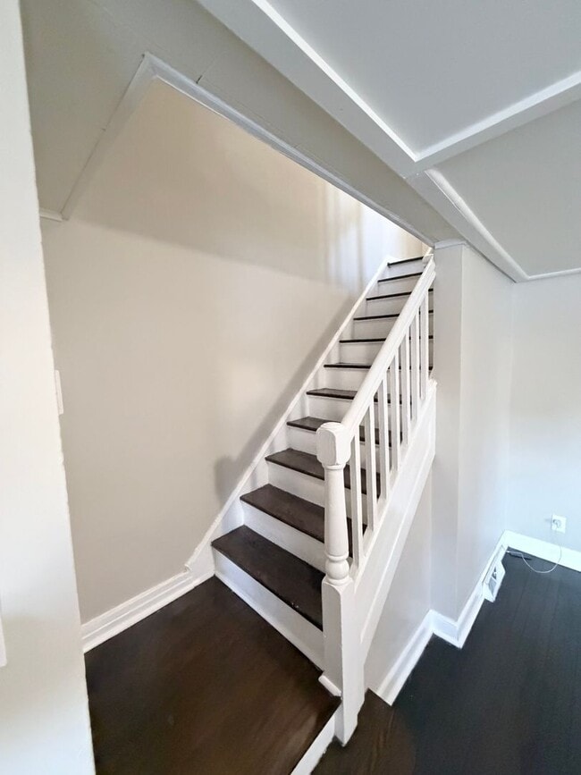 Building Photo - 3 Nordacs