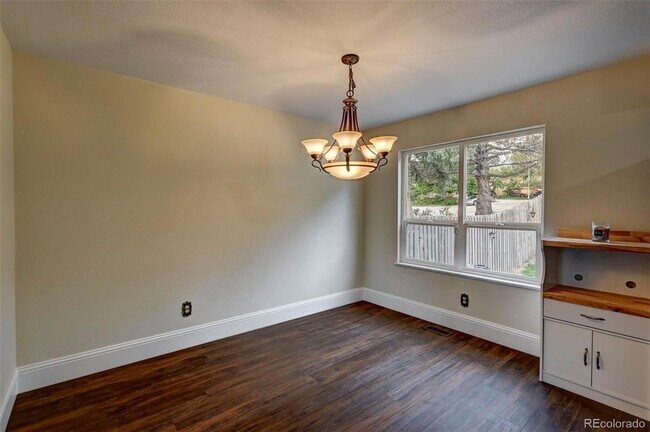 Building Photo - 5335 Picket Dr