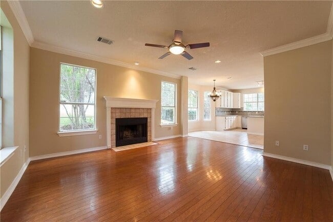 Building Photo - 1701 Idle Hour Cove