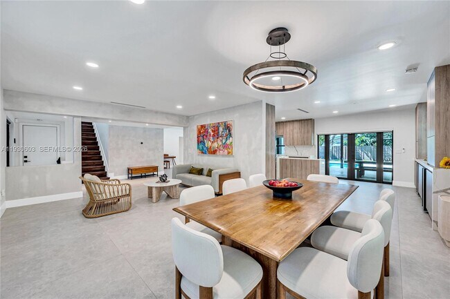 Building Photo - 11340 SW 74th Ct