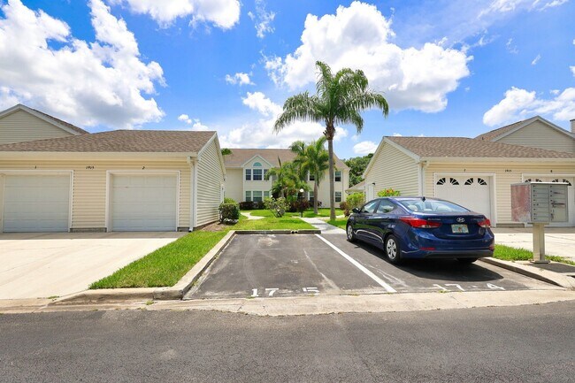 Building Photo - 1915 Westminster Cir