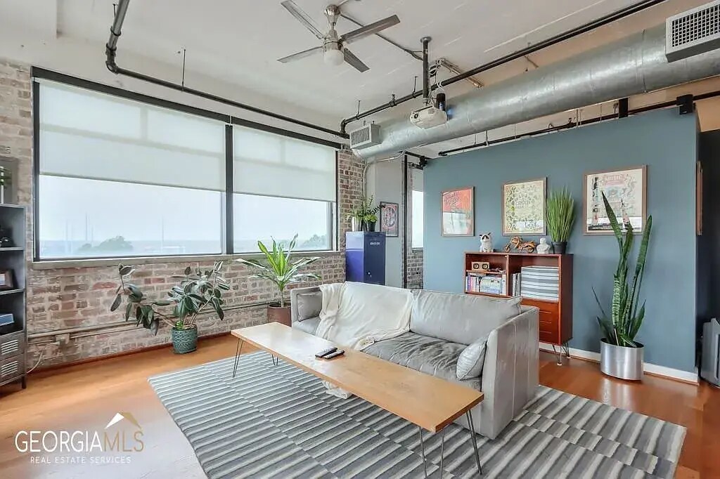 Building Photo - 426 Marietta St NW