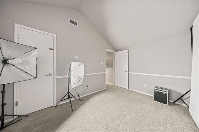 Building Photo - 216 Cutting Horse Ln