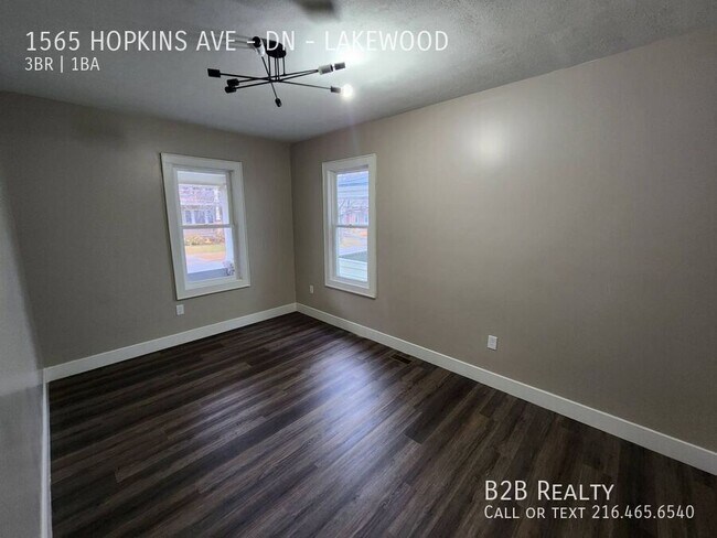 Building Photo - 1565 Hopkins Ave