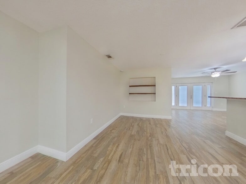 Building Photo - 2247 Blue Tern Dr