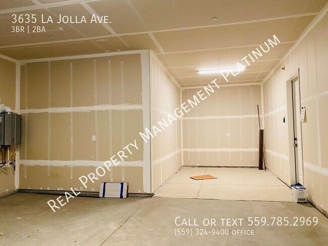 Building Photo - 3635 La Jolla Ave
