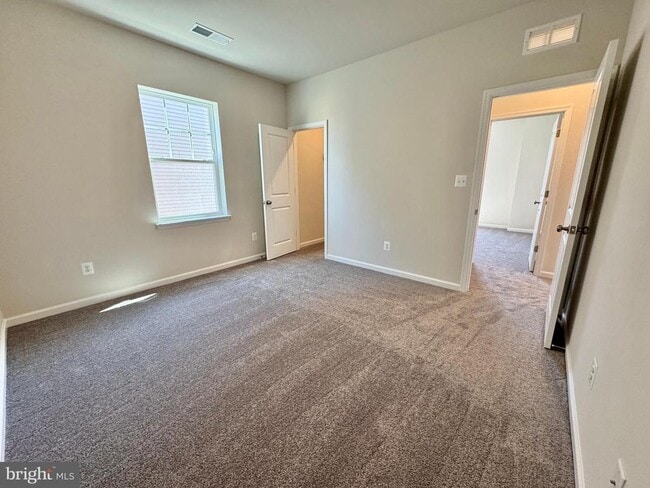 Building Photo - 19 Trout Lily Dr