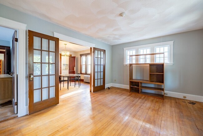 Building Photo - 35 Hosmer St