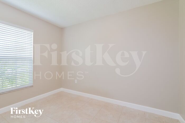 Building Photo - 15430 Greater Groves Blvd
