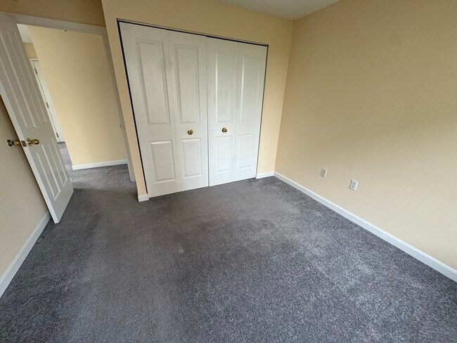 Building Photo - 8 Museum Way