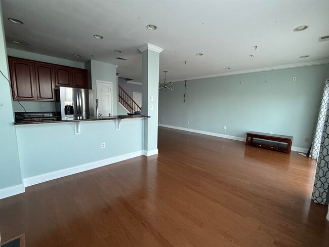 Building Photo - 76 Lyon Ct